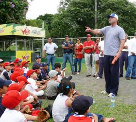 Baseball clinic in Parque Omar, San Francisco, Panama City, Panama – Best Places In The World To Retire – International Living